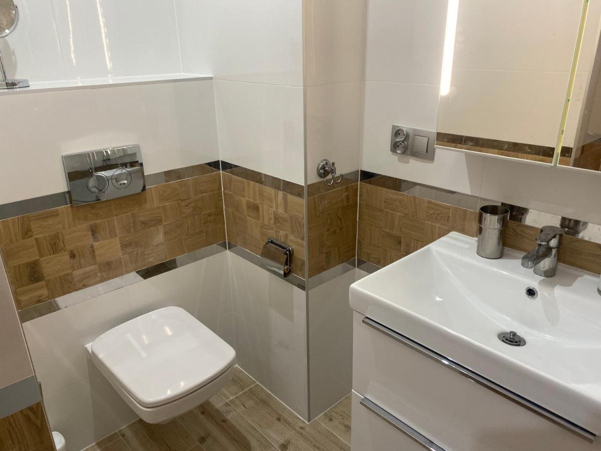 Apartament Pink Klifowa 里沃 外观 照片