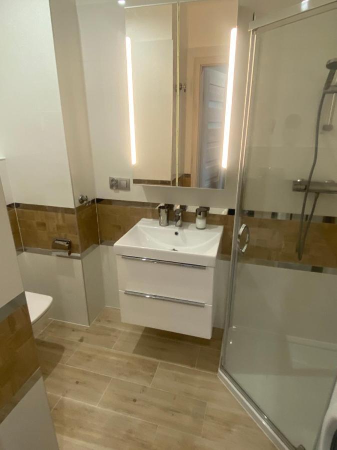 Apartament Pink Klifowa 里沃 外观 照片